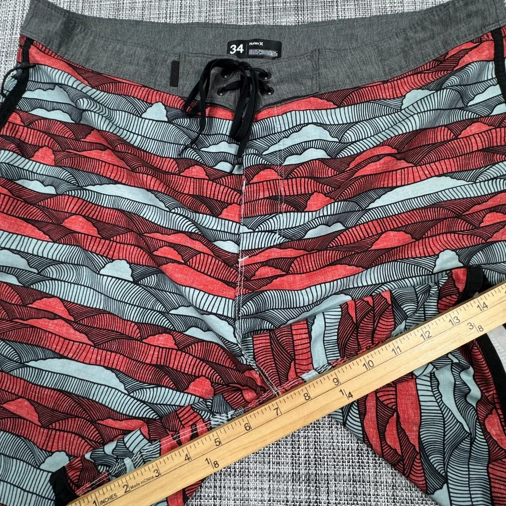 Hurley Mens Phantom Board Shorts 34 Red Blue Wave Print Stretch Swim Trunks